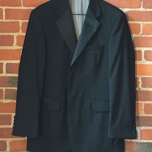 Full Tuxedo with Cummerbund Bow Tie Stafford 38R